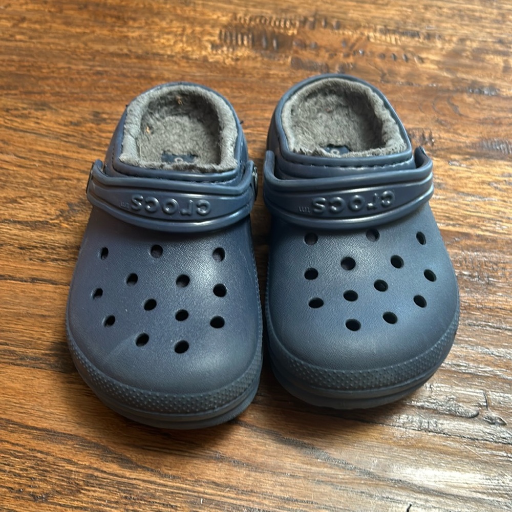 Crocs - warm inside, size 11, Navy